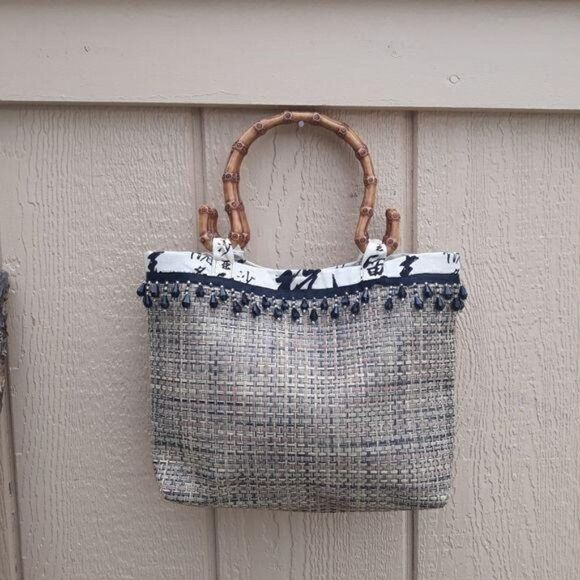 Handmade Oriental Basket Weave Bucket Bag Beaded Fringe Faux Wood Handles - Picture 4 of 8